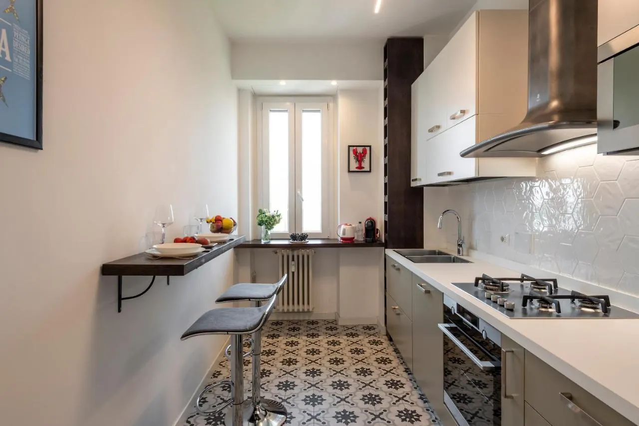 Apartment Bnbutler - Belfanti, 6 - Two Steps From Bocconi Milan Italy
